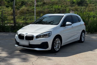 宝马2系旅行车 2019款 218i 领先型
