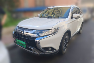 三菱 欧蓝德 2019款 2.0L 两驱畅享版 7座 国V