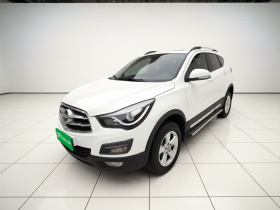 海马S5 2015款 1.6L 手动豪华型天窗版