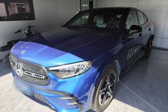 奔驰GLC轿跑 2024款 GLC 260 4MATIC 轿跑SUV