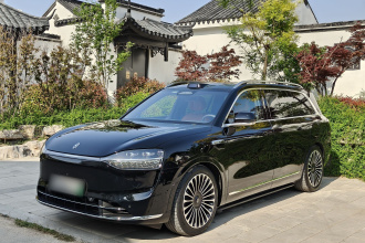 鸿蒙智行 问界M9 2025款 增程 Ultra版 52kWh 6座版 (192线激光雷达）