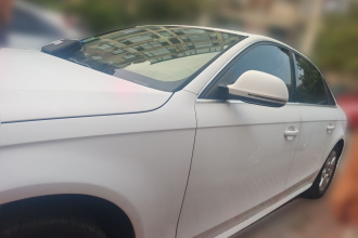 奥迪A4L 2011款 2.0 TFSI 标准型