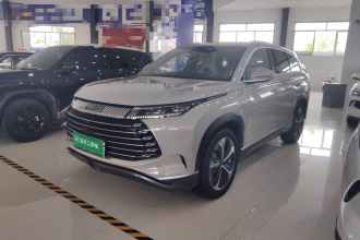 比亚迪 护卫舰07 2024款 荣耀版 DM-i 205KM 旗舰型