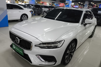 沃尔沃S60 2023款 B4 智远豪华版