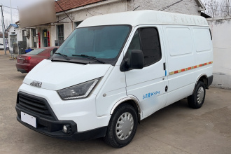 江铃 特顺 2019款 2.8T商运型短轴中顶3座国VI JX493