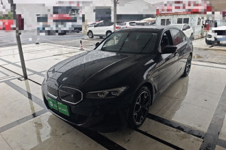 宝马i3 2023款 eDrive 40 L 曜夜套装