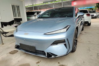 吉利银河 银河E8 2025款 700km 远航智驾版