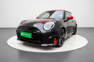 电动MINI COOPER JCW 2025款 JOHN COOPER WORKS