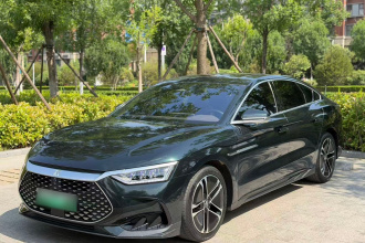 比亚迪 汉 2022款 DM-i 121KM 尊享型