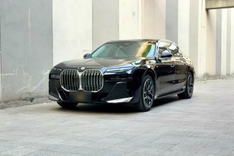 宝马7系 2023款 735Li M运动套装