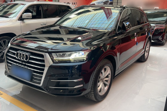 奥迪Q7 2019款 45 TFSI 舒适型