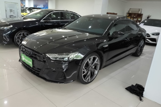 奥迪A7L 2023款 45 TFSI quattro S-line 黑武士版