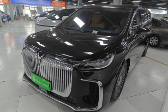 岚图汽车 岚图梦想家 2025款 PHEV 四驱旗舰鲲鹏版