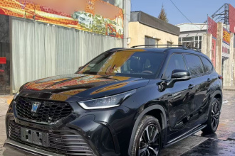 丰田 皇冠陆放 2023款 2.5L HEV四驱尊贵版