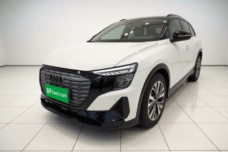 奥迪Q5 e-tron 2023款 40 e-tron 闪耀型 机甲套装