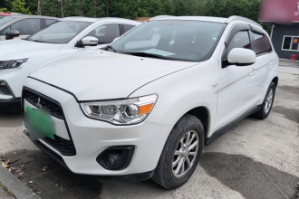 三菱 劲炫ASX 2013款 2.0L CVT两驱精英版
