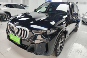 宝马X5 2023款 xDrive 30Li 尊享型M运动曜夜套装
