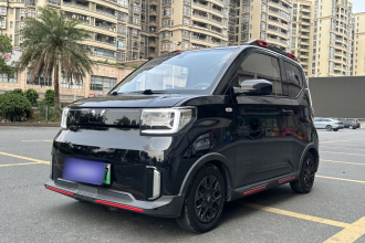 五菱汽车 宏光MINIEV 2022款 GAMEBOY 200km 玩咖款 磷酸铁锂