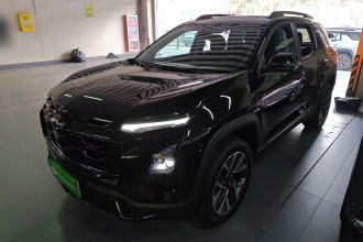 雪佛兰 探界者Plus 2024款 102km RS 至臻版