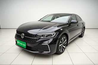 大众 帕萨特 2022款 330TSI 星空豪华版