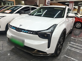 哪吒汽车 哪吒U 2022款 智400 Pro 磷酸铁锂