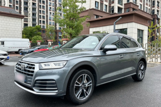 奥迪Q5L 2020款 45 TFSI 尊享时尚型