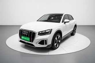 奥迪Q2L 2022款 35 TFSI 时尚致雅型