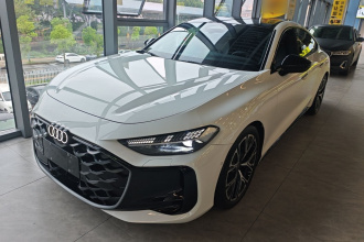 奥迪A5L Sportback 2026款 TFSI 150kW 尊享quattro型