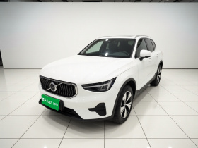 沃尔沃XC40 2023款 B3 智远豪华版