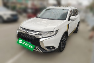 三菱 欧蓝德 2019款 2.0L 两驱畅享版 7座 国VI