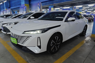 长安 逸动 2025款 蓝鲸 1.5T 500Bar尊贵型