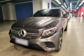 奔驰GLC轿跑 2019款 GLC 200 4MATIC 轿跑SUV