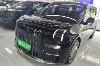 极氪009 2024款 六座行政版四驱 108kWh