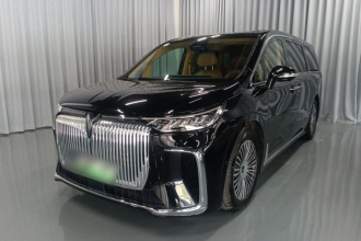 岚图汽车 岚图梦想家 2025款 PHEV 四驱旗舰鲲鹏版