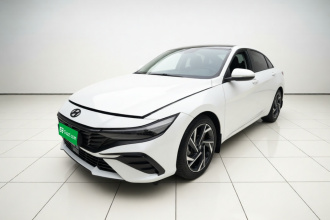 现代 伊兰特 2023款 1.5L CVT LUX尊贵版