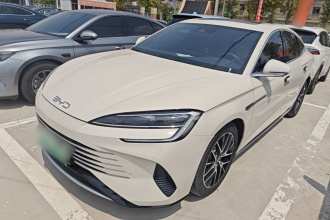 比亚迪 海豹 2024款 荣耀版 DM-i 1.5L 121km 豪华型