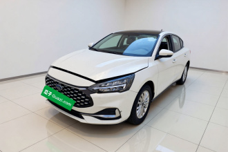 福特 福克斯 2021款 三厢 EcoBoost 180 自动锋潮型