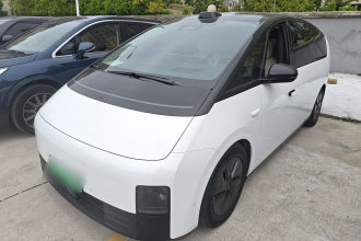 理想汽车 理想MEGA 2024款 Ultra