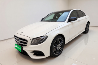 奔驰E级(进口) 2019款 改款 E 300 运动版
