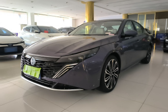 日产 天籁 2026款 鸿蒙座舱 2.0T 旗舰版