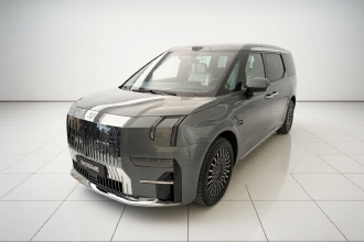 极氪009 2024款 六座行政版四驱 108kWh