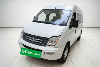 上汽大通MAXUS 新途V80 2021款 2.0T 手动经典傲运通127PS中轴中顶6/7/8/9座