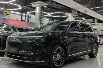 鸿蒙智行 问界M8 2025款 增程 Ultra版 53.4kWh 6座版 (192线激光雷达）