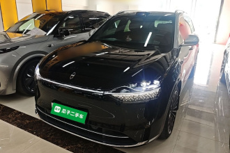 鸿蒙智行 问界M9 2024款 增程 Ultra版 42kWh 6座版