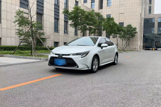丰田 雷凌 2021款 双擎 1.8H E-CVT豪华版