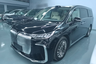 岚图汽车 岚图梦想家 2025款 PHEV 四驱旗舰乾崑版