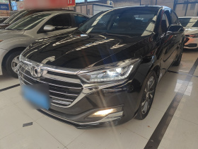 北京汽车 北京U7 2019款 1.5T CVT新智版 国VI