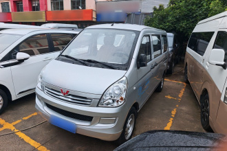 五菱汽车 五菱荣光S 2023款 1.5L 基本型 5/7座