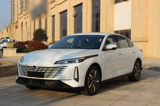 长安 逸动PHEV 2025款 智慧新蓝鲸 145KM 战舰版