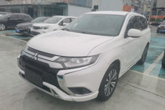 三菱 欧蓝德 2021款 改款 2.0L 两驱畅行版 5座